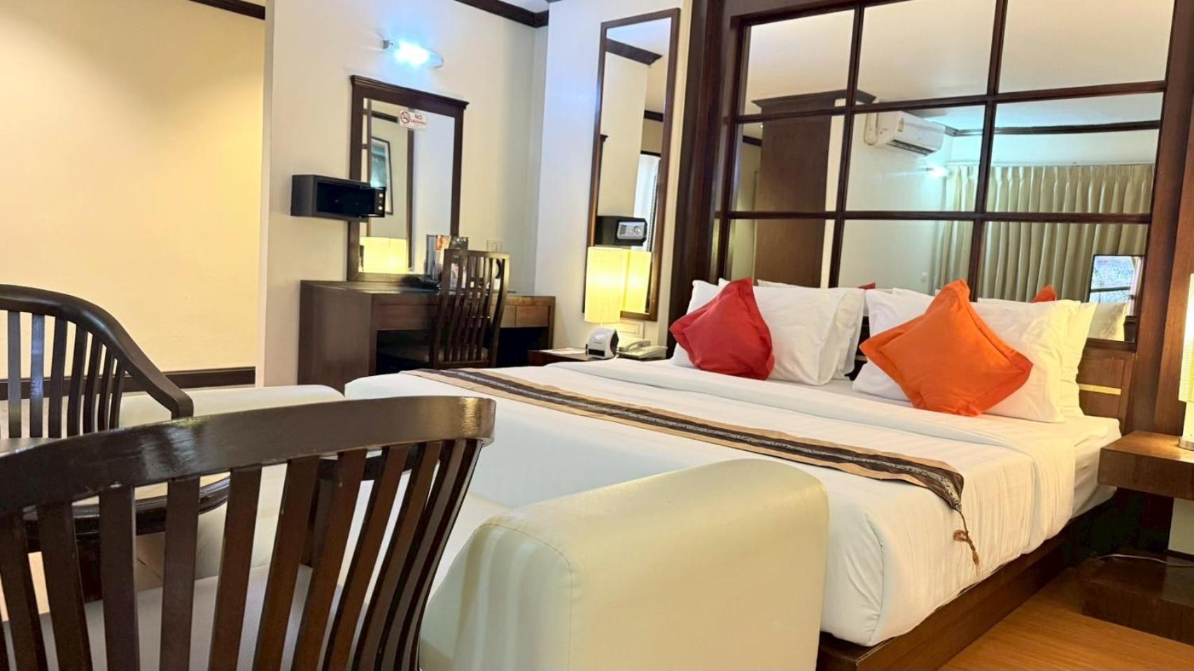 Grand Business Inn Bangkok Exterior photo