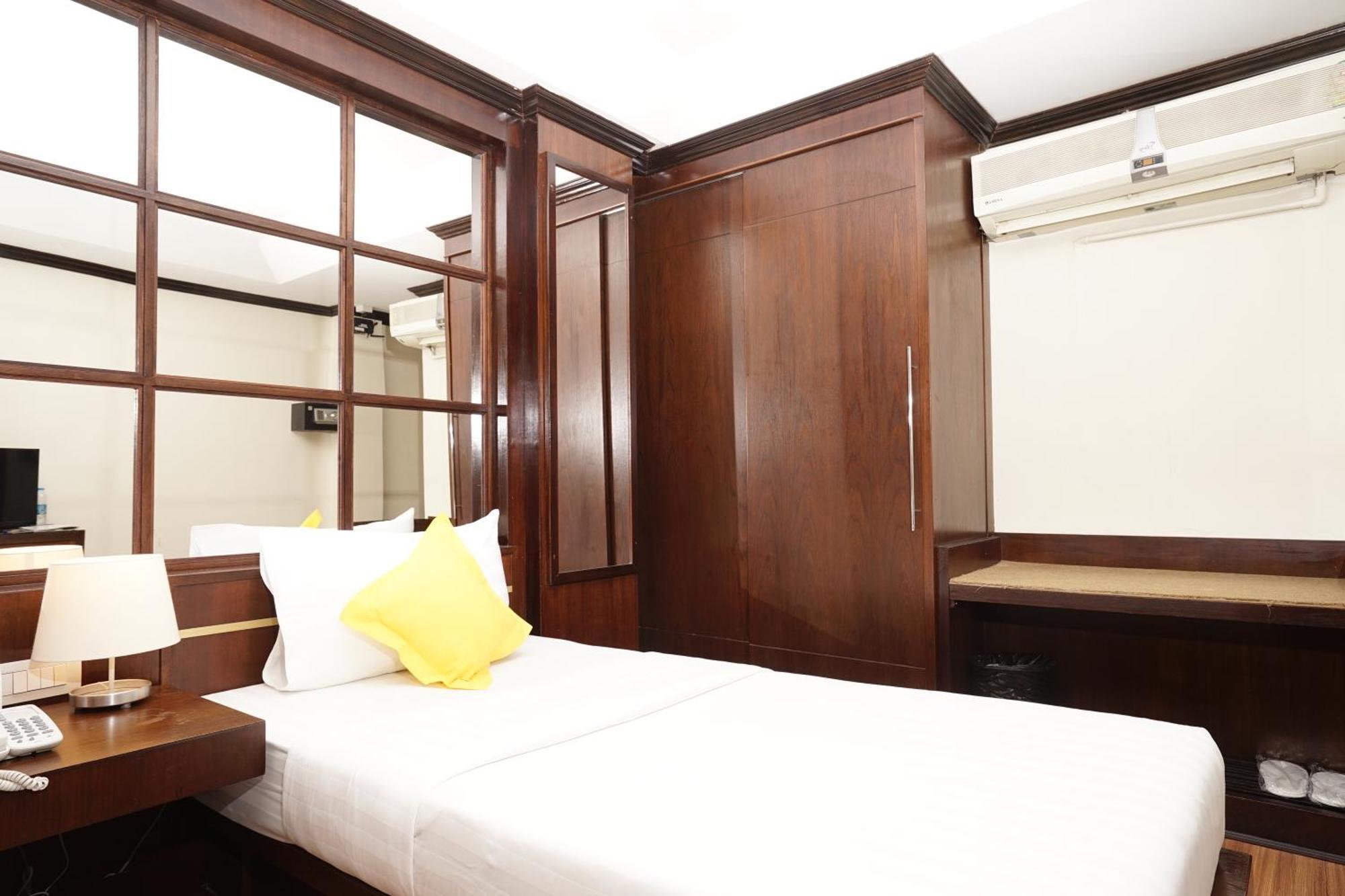 Grand Business Inn Bangkok Exterior photo